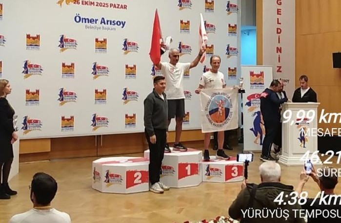 Zeytinburnu Cumhuriyet Koşusu'nda İneci'den birincilik...