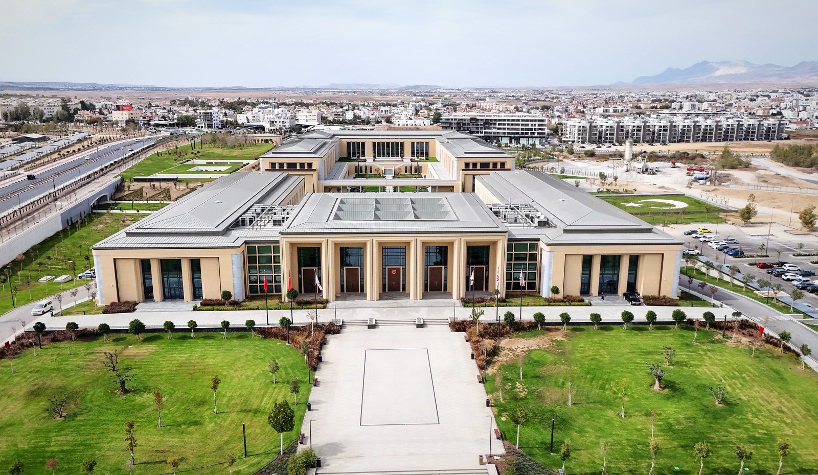 Meclisi Genel Kurulu, Bütçe Yasa Tasarısı'nı görüşmeye devam ediyor