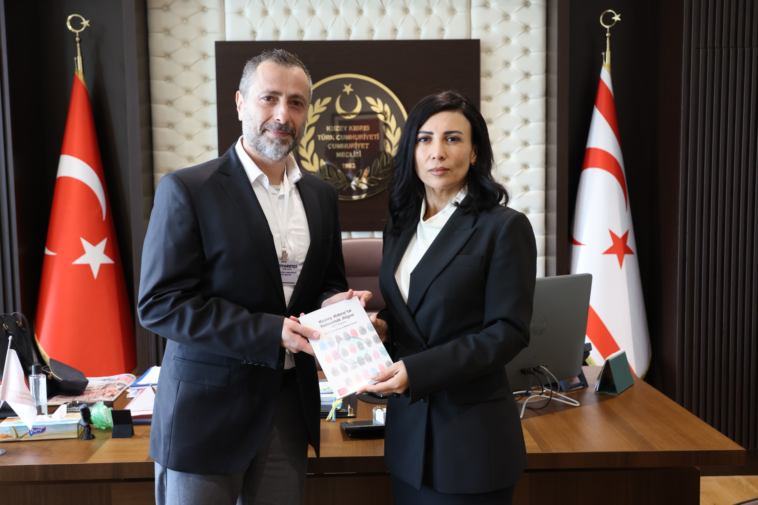 Yolsuzluk raporu Özdenefe'ye sunuldu: İş insanlarının yüzde 73’ü “yolsuzluk çok yaygın” diyor