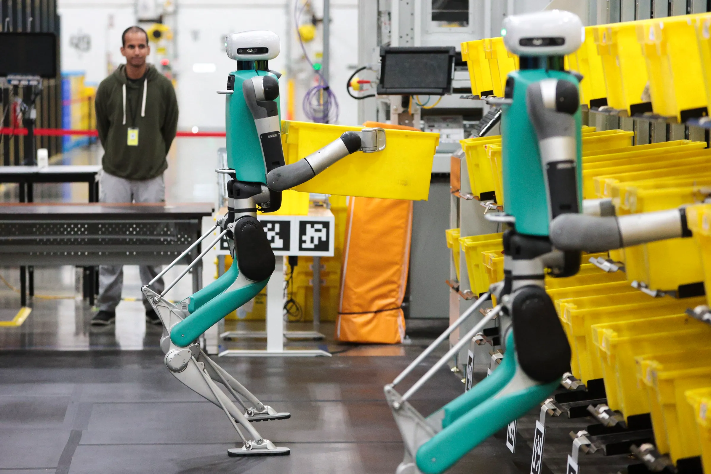 Amazon, 600 bin çalışanı robotlarla değiştirecek