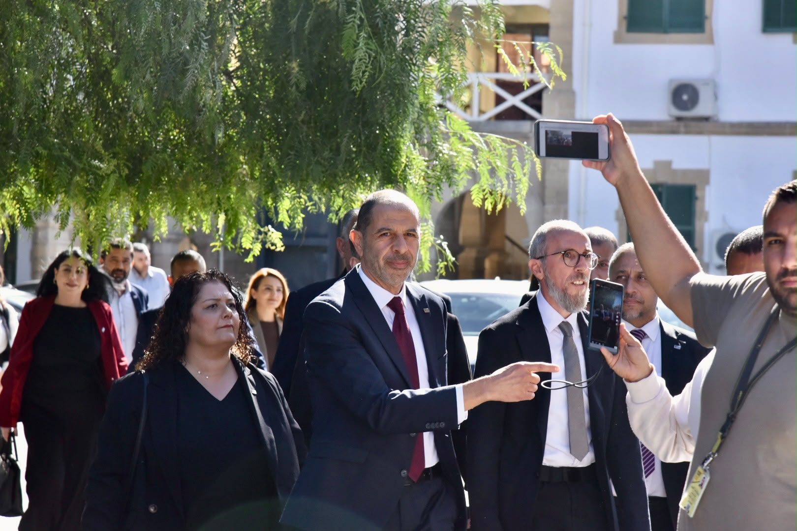 HP YSK’ya başvurdu... Özersay: Ülkedeki bütün sorunlar çözülebilirdir. Çözmeye talibiz