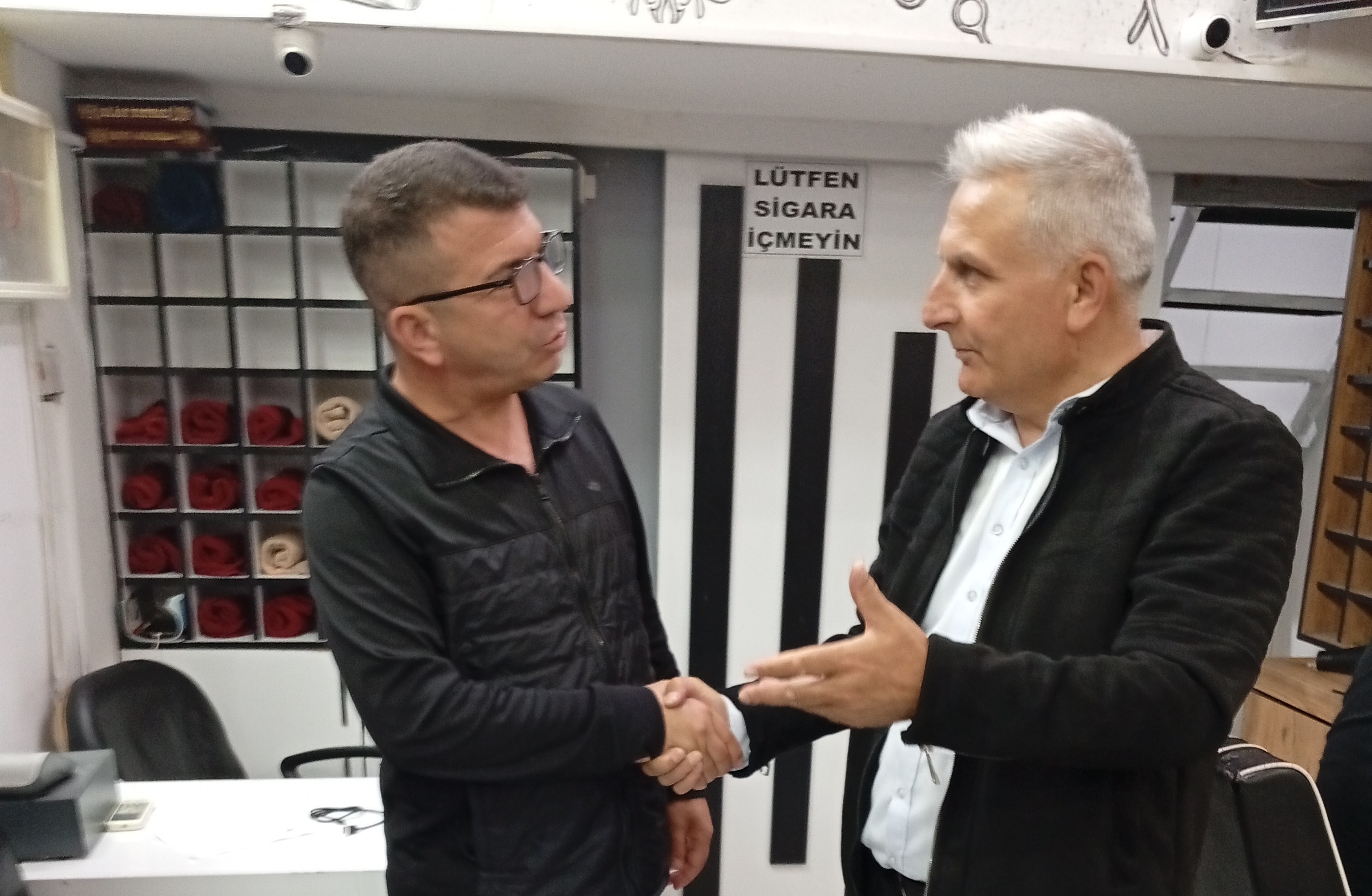 Gürlek, Girne’deki esnafı ziyaret etti