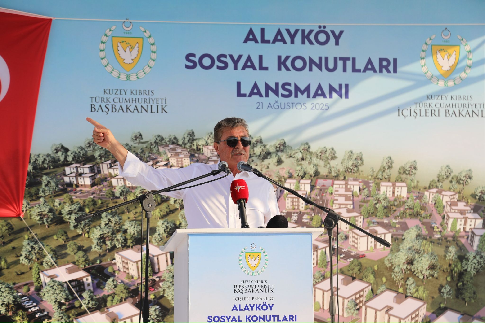 Üstel: Hükümetin en temel amacı halkın ihtiyaçlarına cevap vermektir