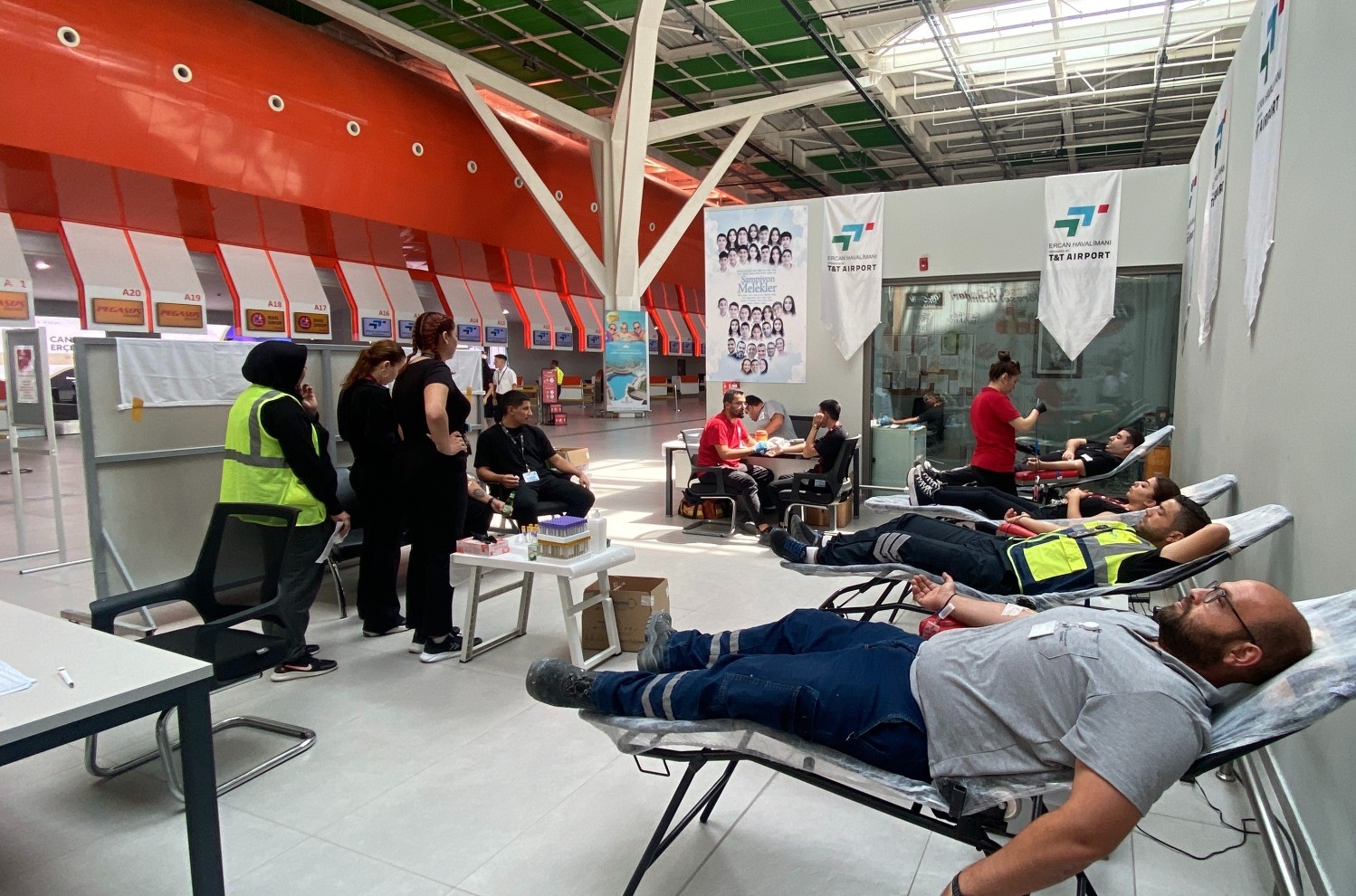 Ercan Havalimanı'nda kan bağış kampanyası düzenlendi