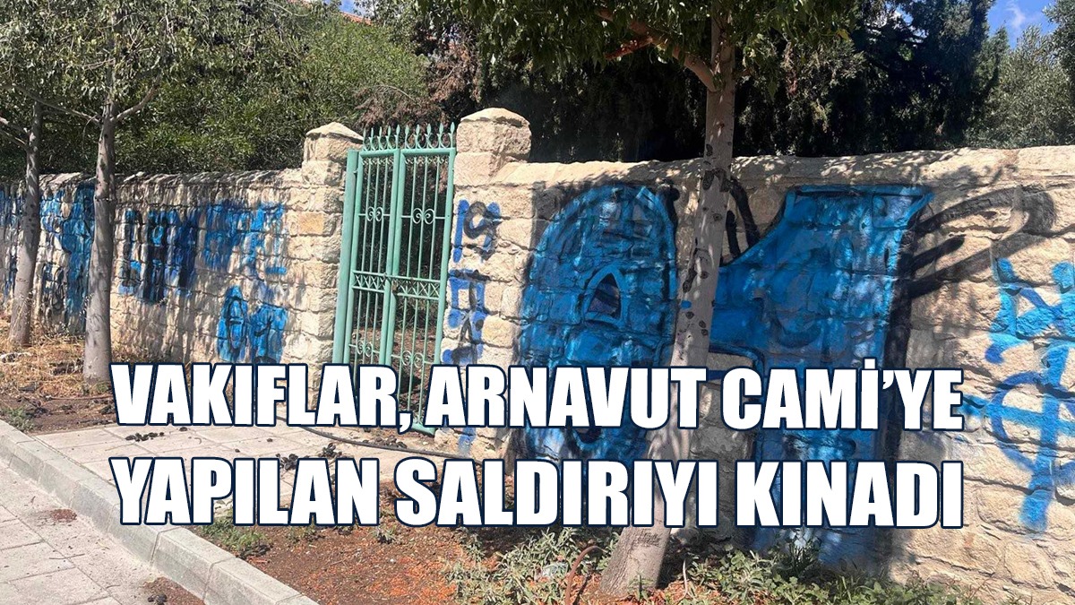 Cami Ve Bahçe Duvarları Yazı Yazılarak Tahribata Uğratıldı
