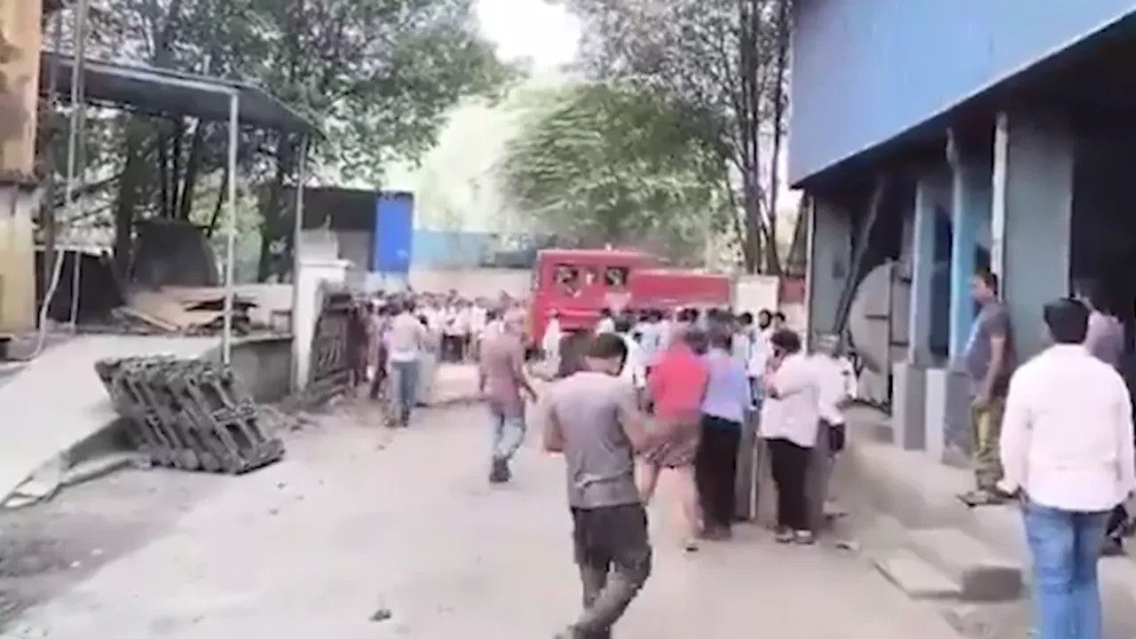 Hindistan'da bir fabrikada reaktör patlaması sonucu 10 kişi öldü