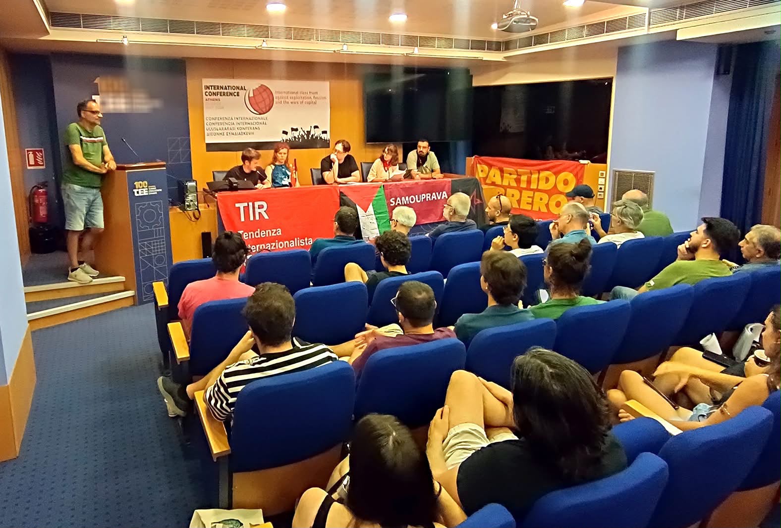 Bağımsızlık Yolu’nun katıldığı konferansta Avrupa’daki silahlanma politikaları ele alındı