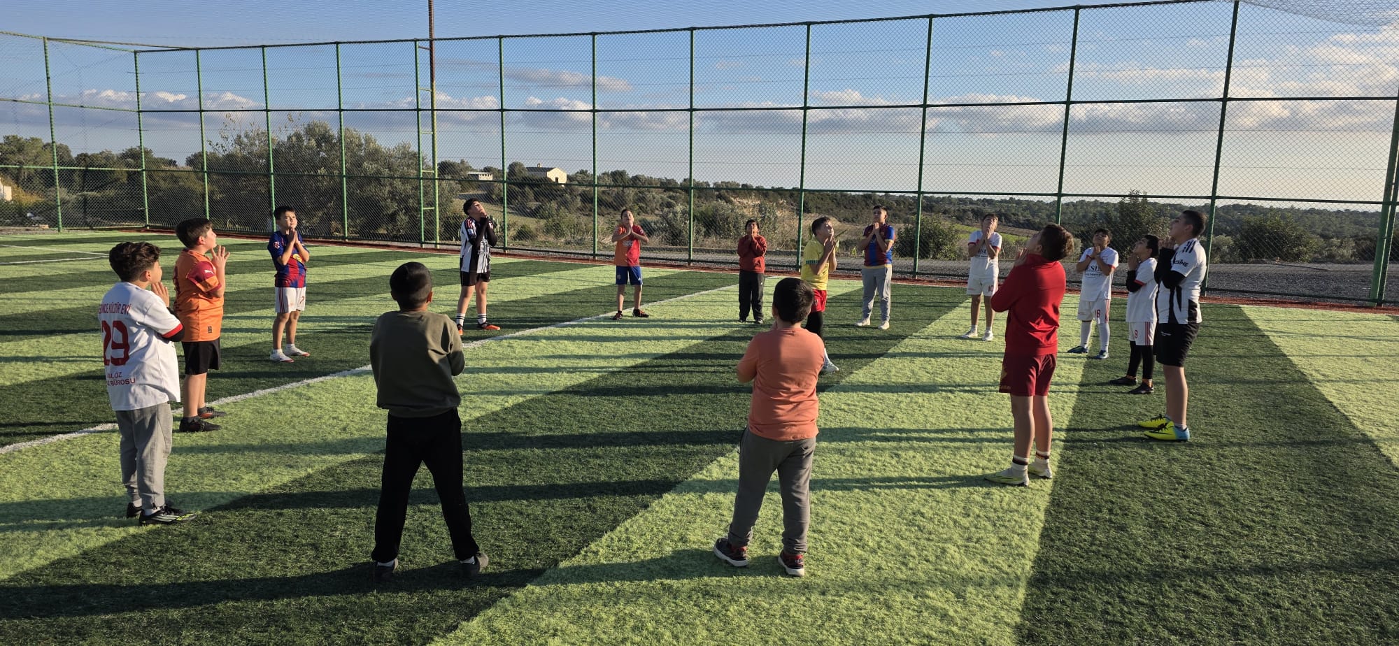 Derince Kültür Evi Futbol Kursları devam ediyor