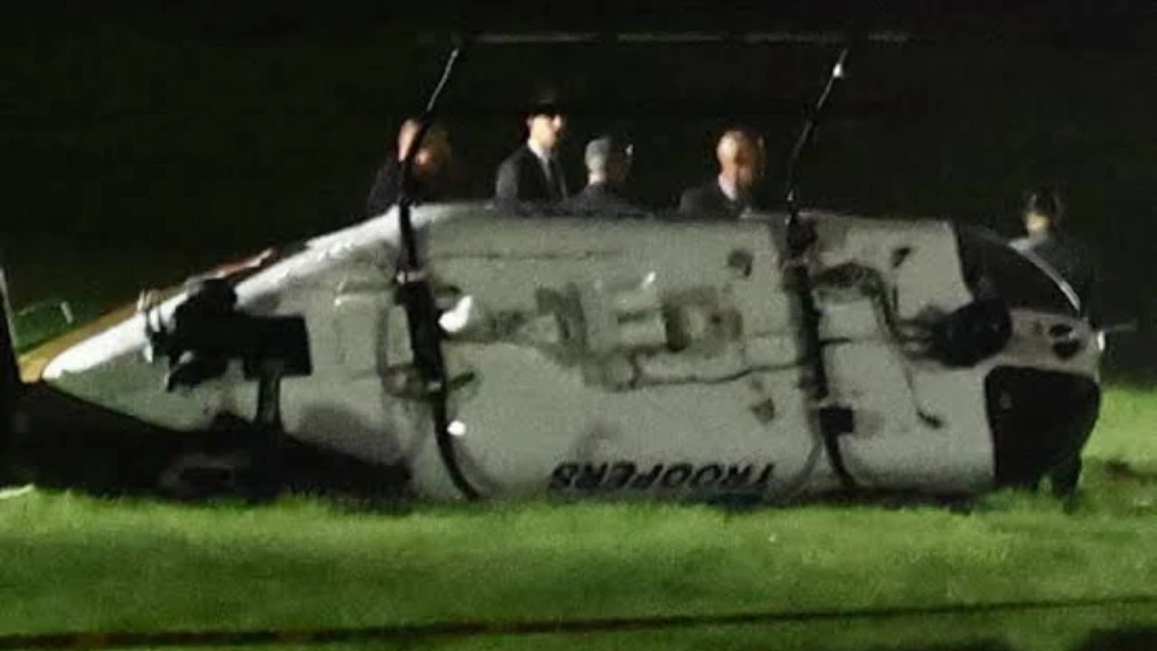 Polis helikopteriyle küçük uçak çarpıştı: Ölü ve yaralılar var