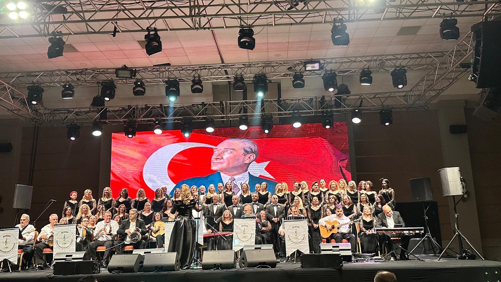 1. Uluslararası Türk Müziği Çalıştayı ve Koro Günleri Girne’de yapıldı