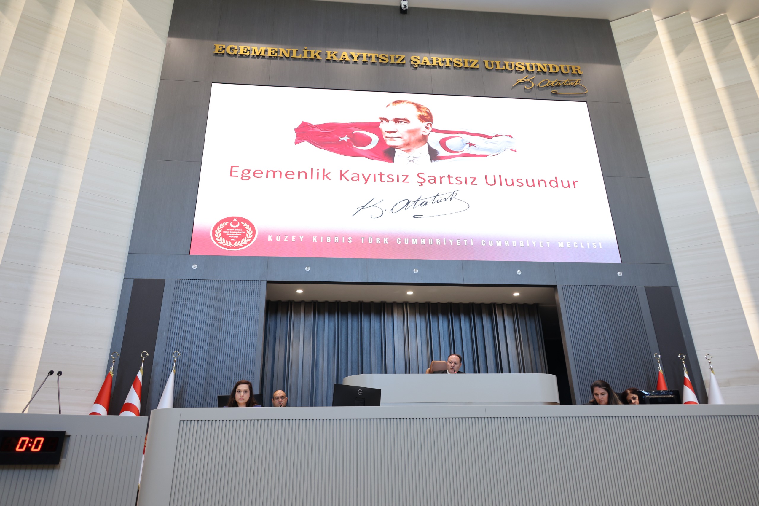 Meclis’in olağanüstü birleşiminde nisap sağlanamadı