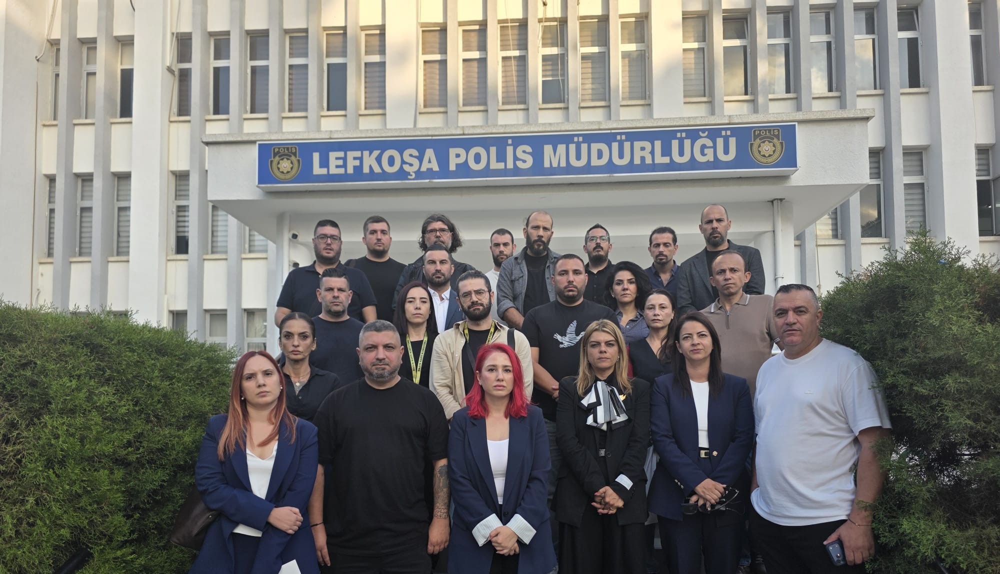 Gazetecilere saldırı... Gazeteciler bugün saat 14.00’te poliste olacak!