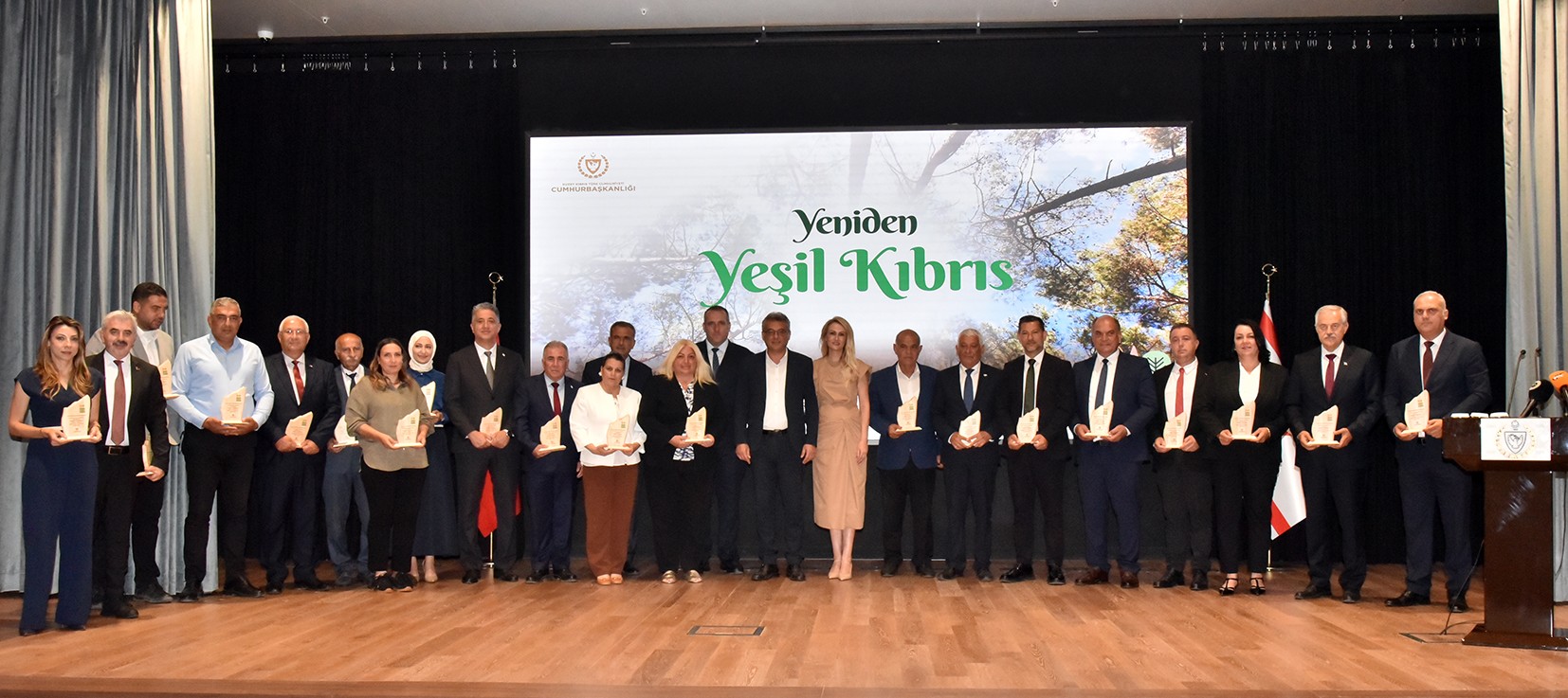 Yeniden Yeşil Kıbrıs projesiyle ülkeye 14 bin 300 fidan dikildi