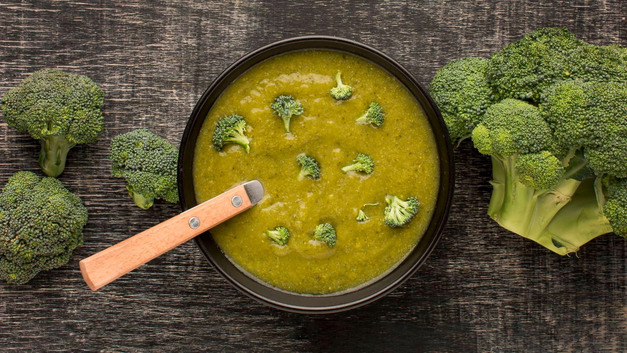 Vitamin deposu enfes lezzet: Brokoli çorbası tarifi