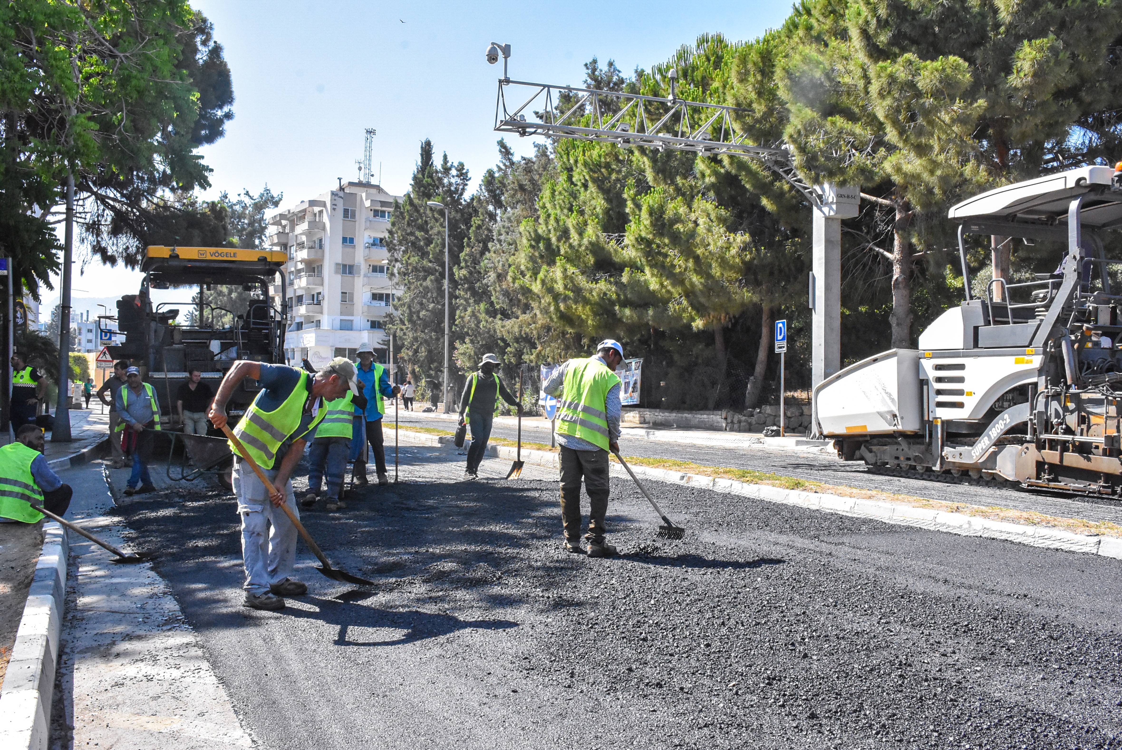 Naci Talat Caddesi’nde asfaltlama çalışması tamamlandı