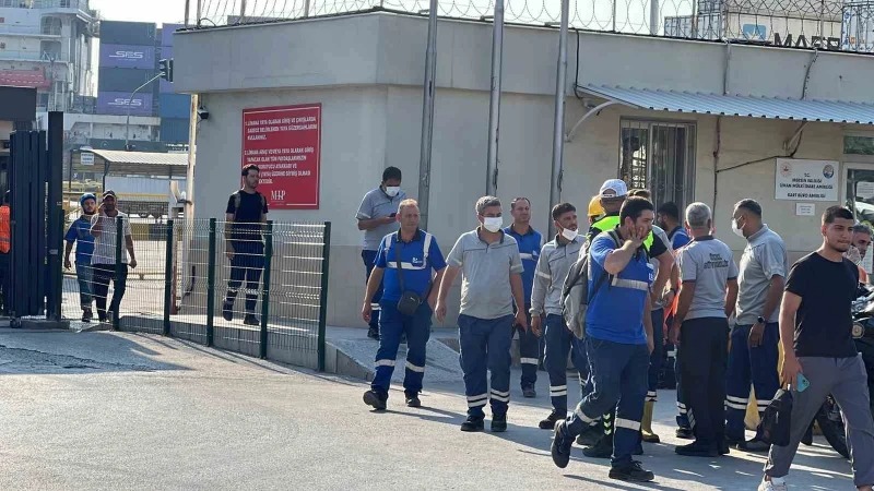 Mersin Limanı'nda kimyasal sızıntı: Yoğun kokudan 35 kişi etkilendi