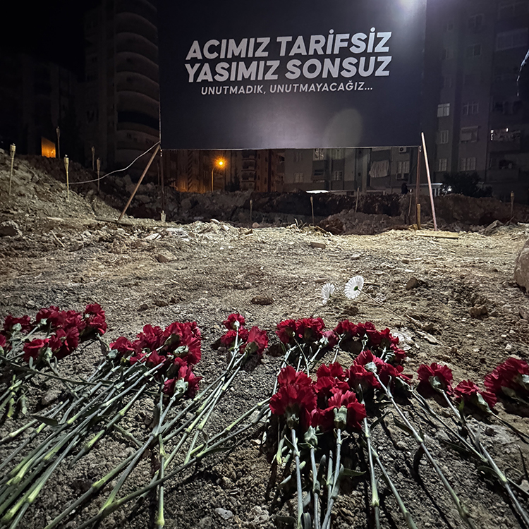 6 Şubat depreminde hayatını kaybedenler anıldı