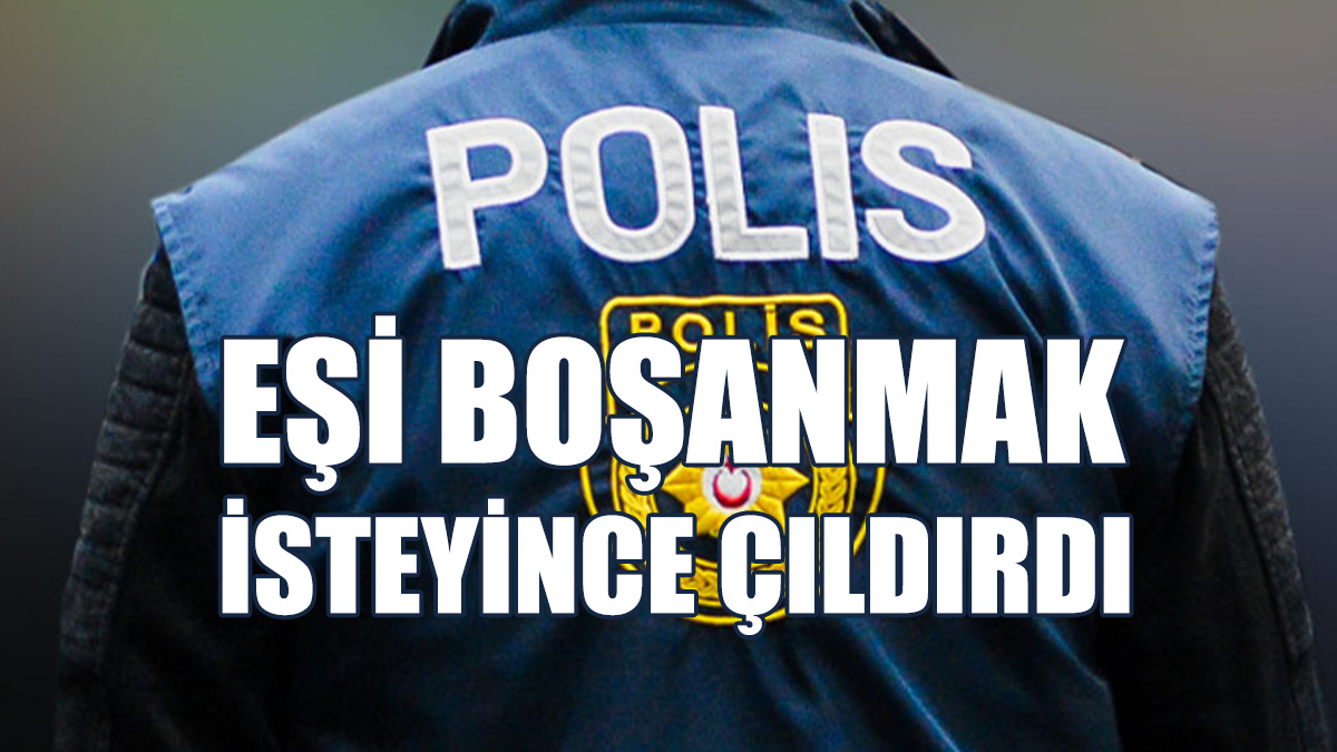 Kendi Üzerine Doğru Bıçak Salladı
