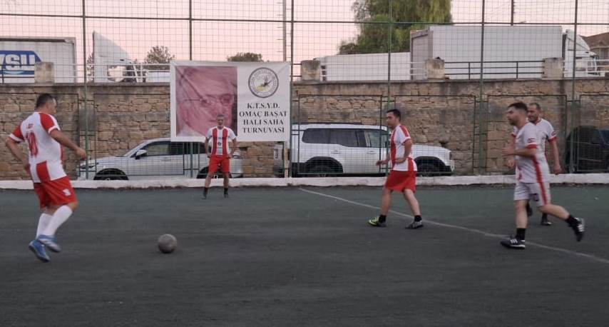 KTSYD Omaç Başat Halısaha Futbol Turnuvası’nda grupta son maçlar oynandı