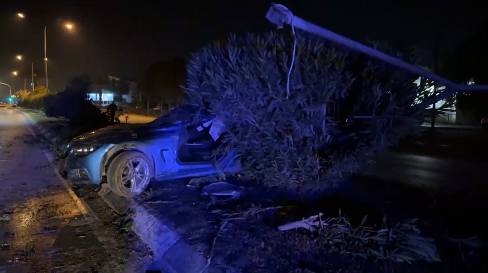 İki trafik kazası, üç yaralı…