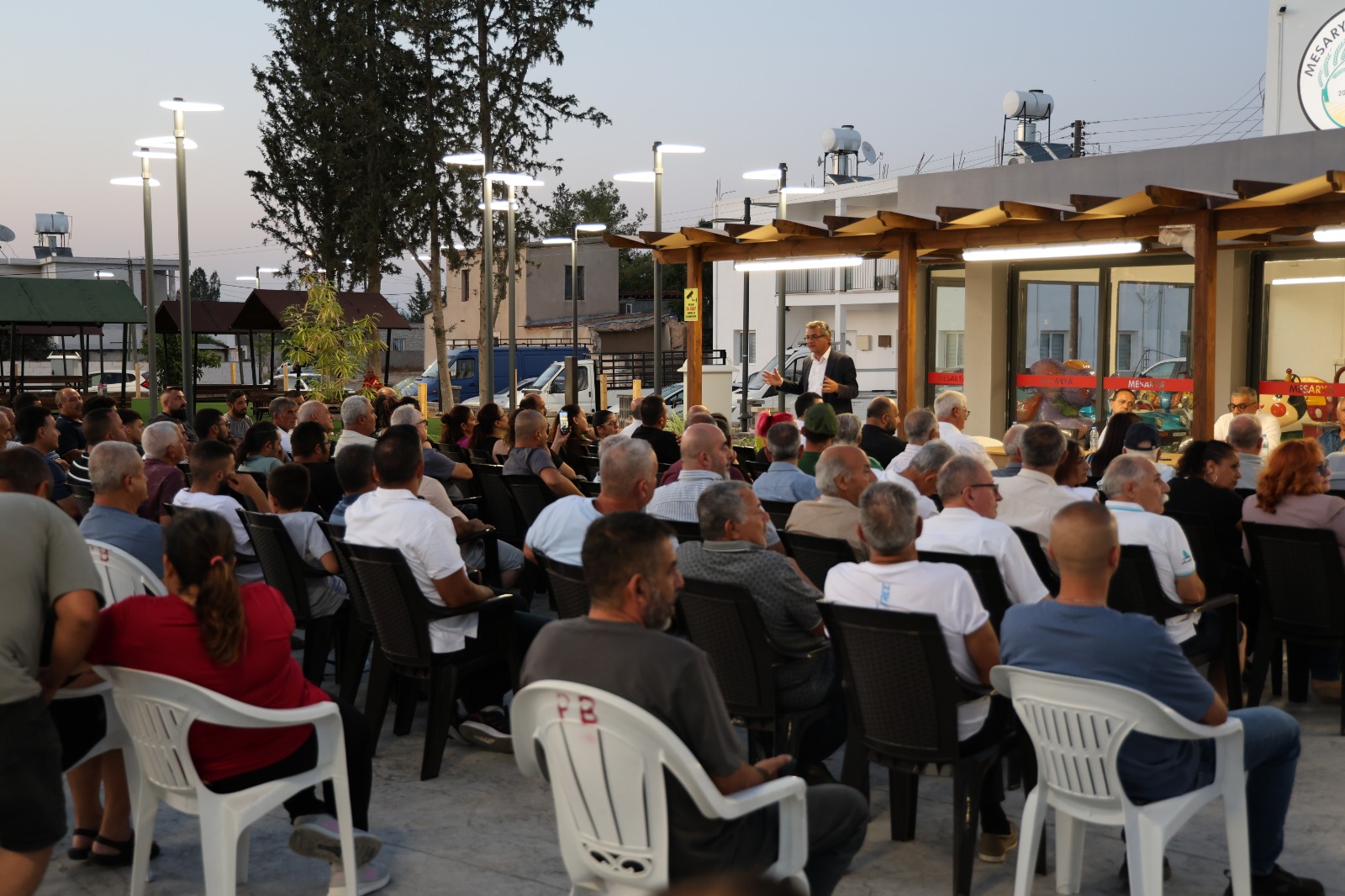 Erhürman: En sıkıntılı dönemlerden birini yaşıyoruz