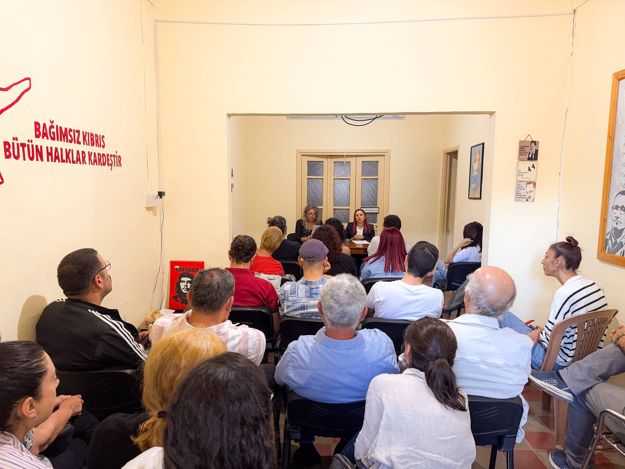 Emekçi kadınların sorunları iki toplumlu panelde ele alındı
