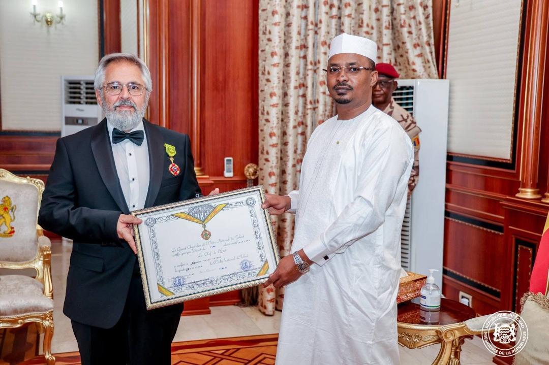 Raşit Pertev Çad Ulusal Devlet Nişanıyla ödüllendirildi