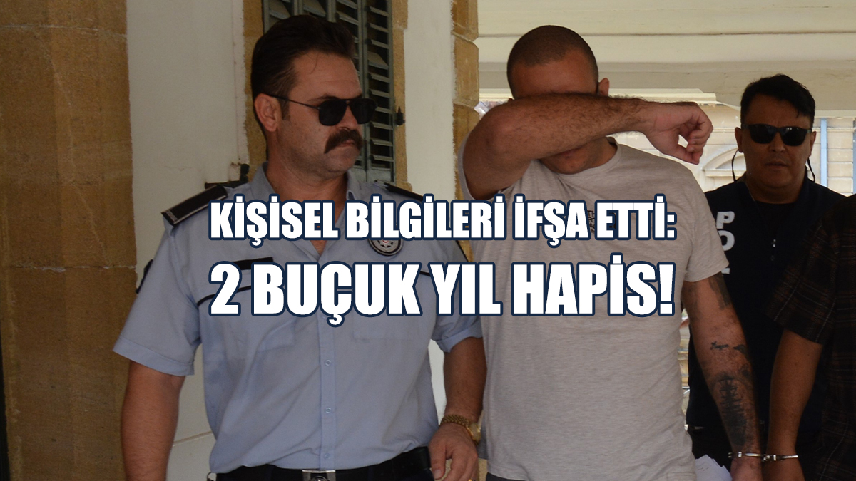 Canlı Yayını Açıp Eski Kız Arkadaşının Fotoğraflarını Paylaştı