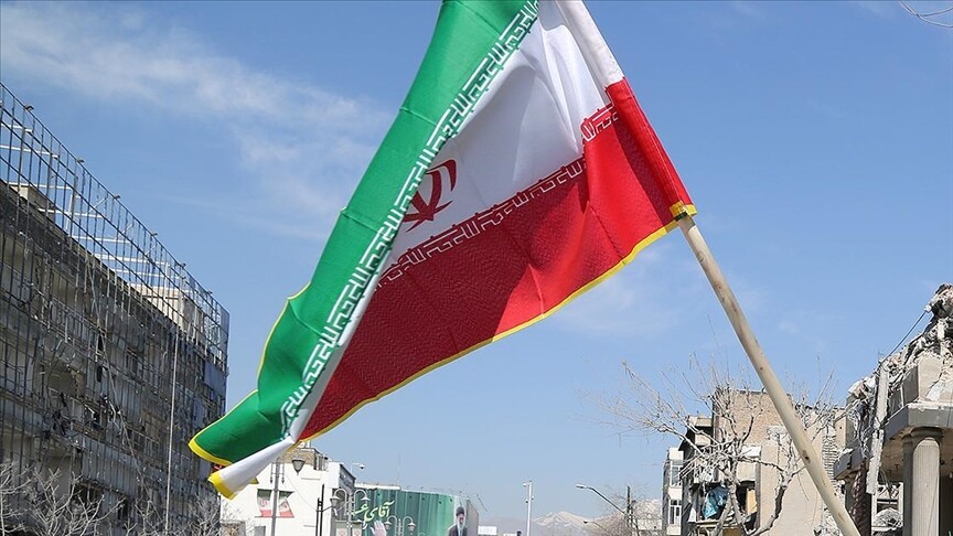 İran’da tüm okullarda uzaktan eğitime geçiliyor