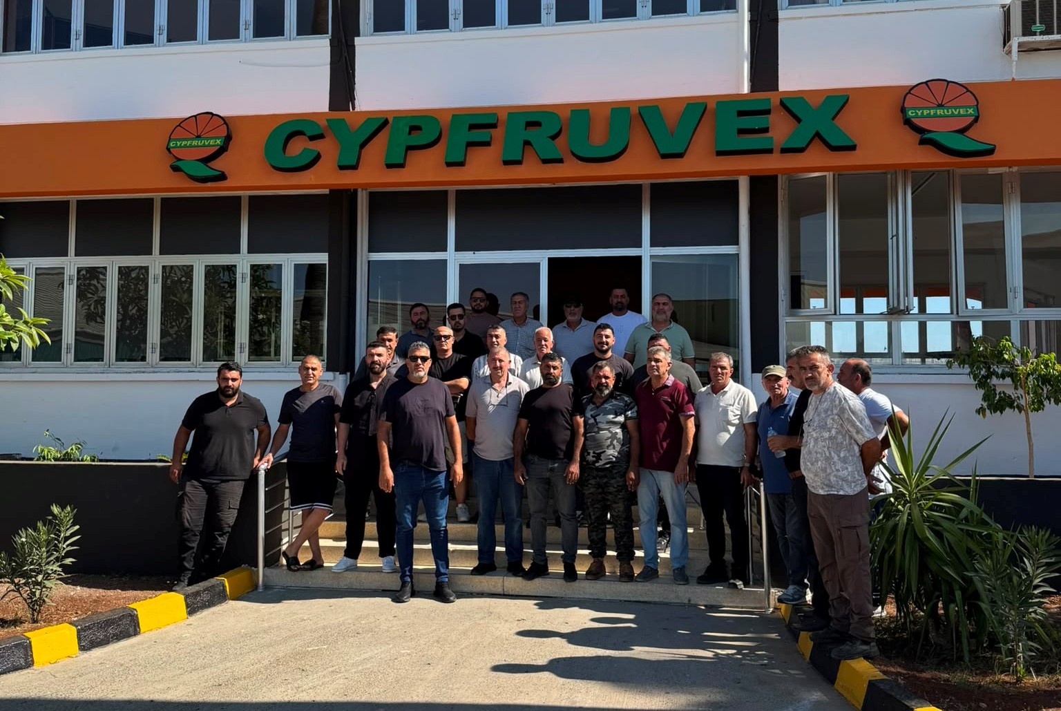 Narenciye Kesim Ekipleri Birliği ödeme talep etti