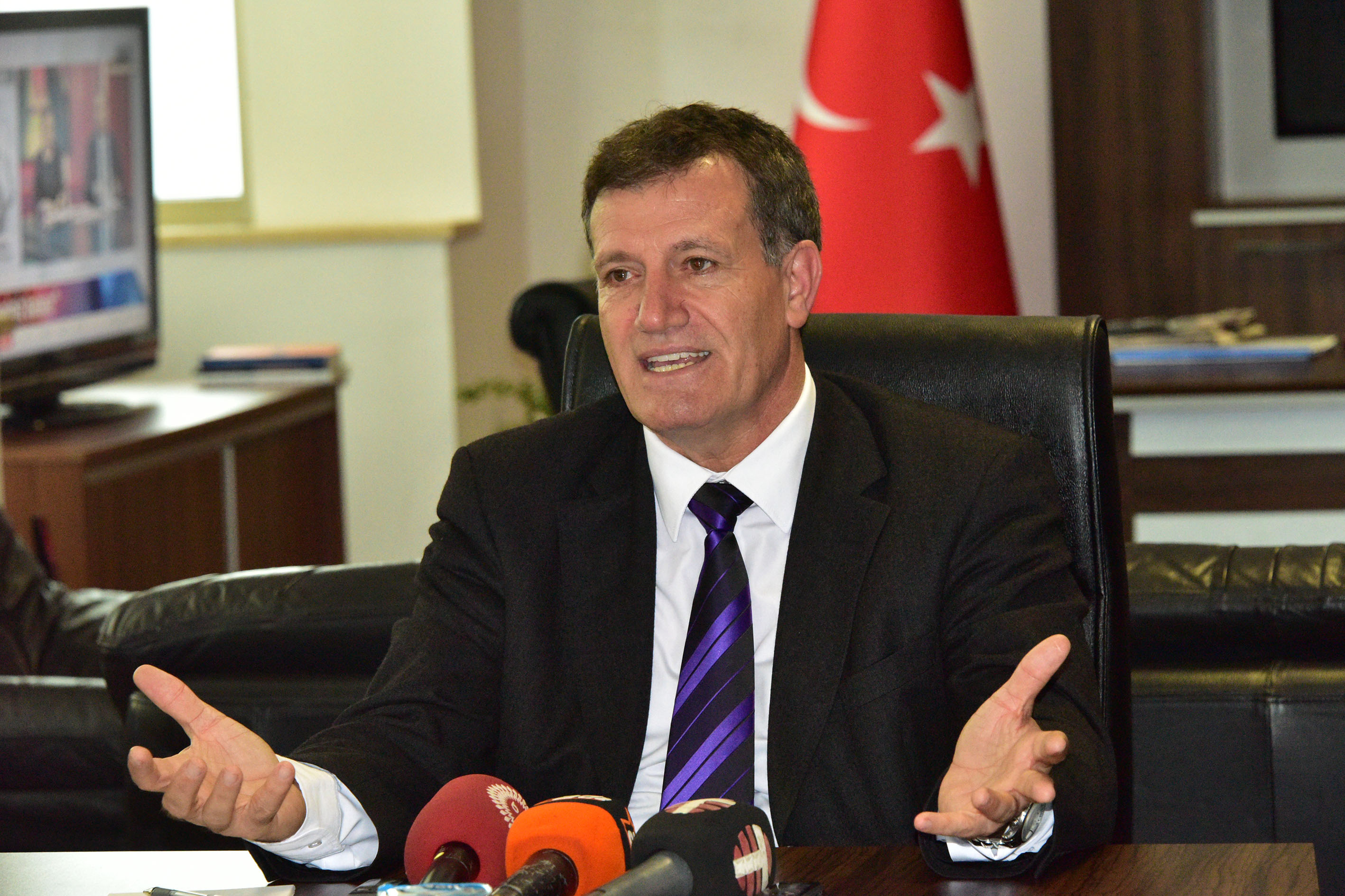 Arıklı: Karayollarını tekrar ayağa kaldıracağız