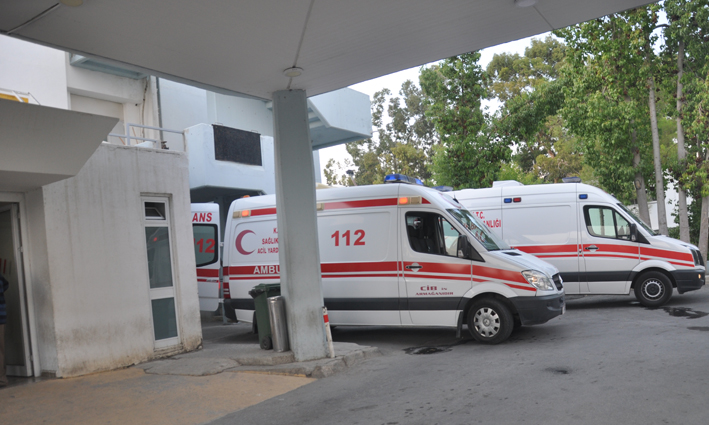 Apartman boşluğuna düşen 17 yaşındaki Duruel ağır yaralandı