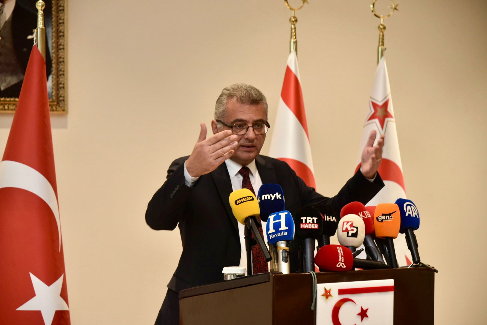 Erhürman: Çözüm atmosferinin oluşması için 10 maddelik öneri sunduk