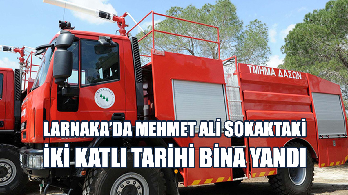 Türk Semtindeki İki Katlı Tarihi Bina Büyük Hasar Gördü