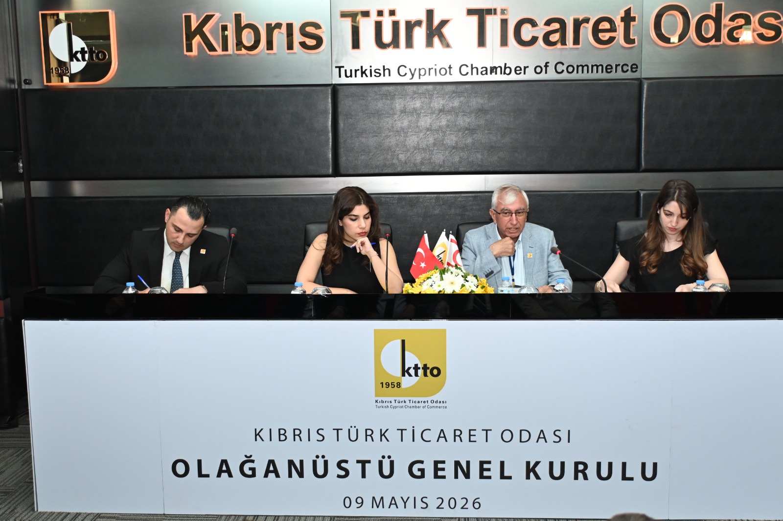 Ticaret Odası’nda çalışma izinleri tüzüğü oy birliğiyle kabul edildi