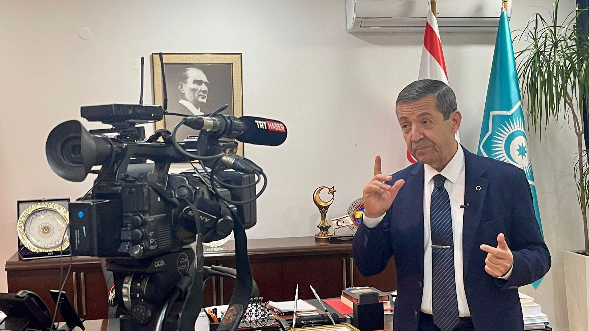 Ertuğruloğlu: Rum Yönetiminin aşırı silahlanma politikası adayı tehlikeye attı