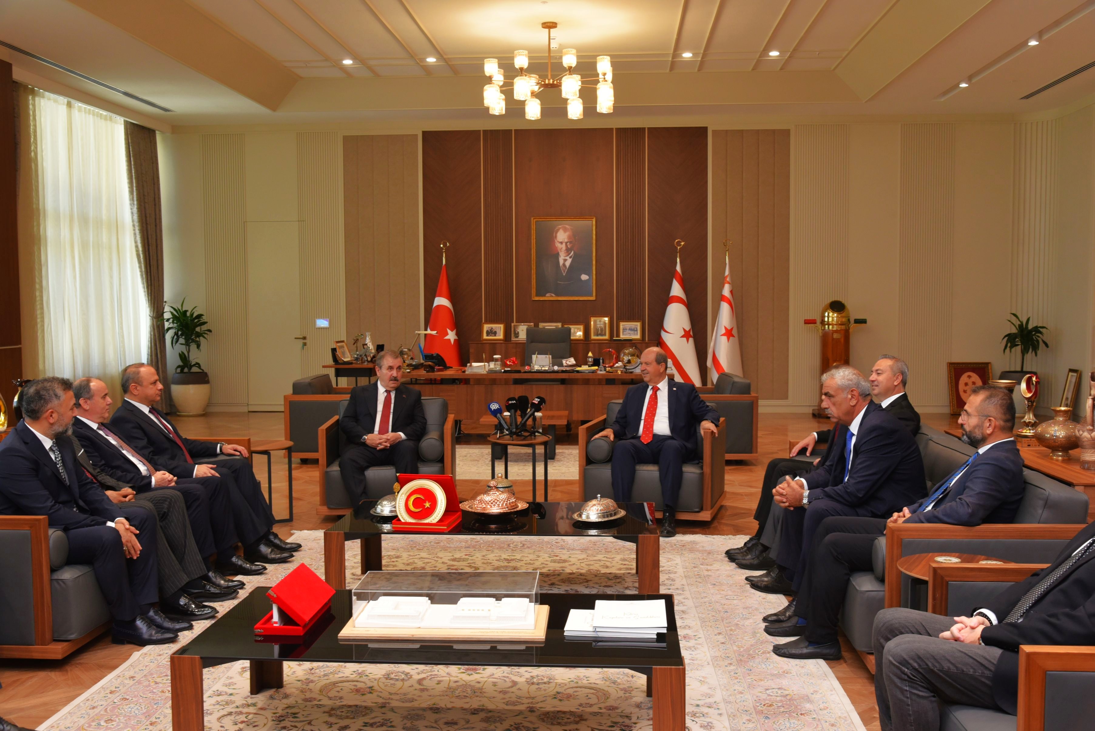 Tatar: Türkiye'nin buraya olan ilgisi, alakası, şefkati bambaşkadır