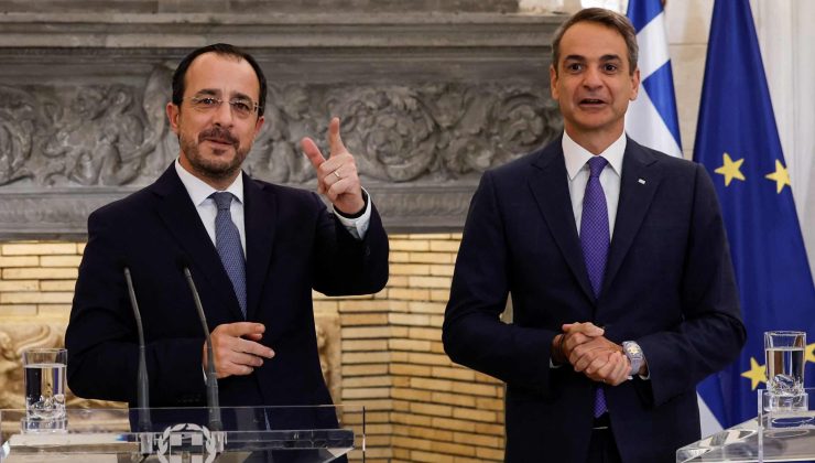 Hristodulidis New York’ta Miçotakis’le görüştü