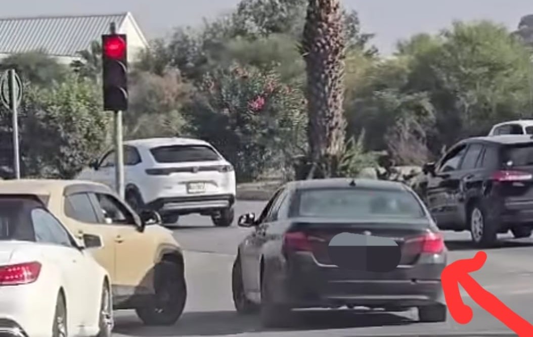 Kırmızı ışıkta geçen sürücüye ceza!