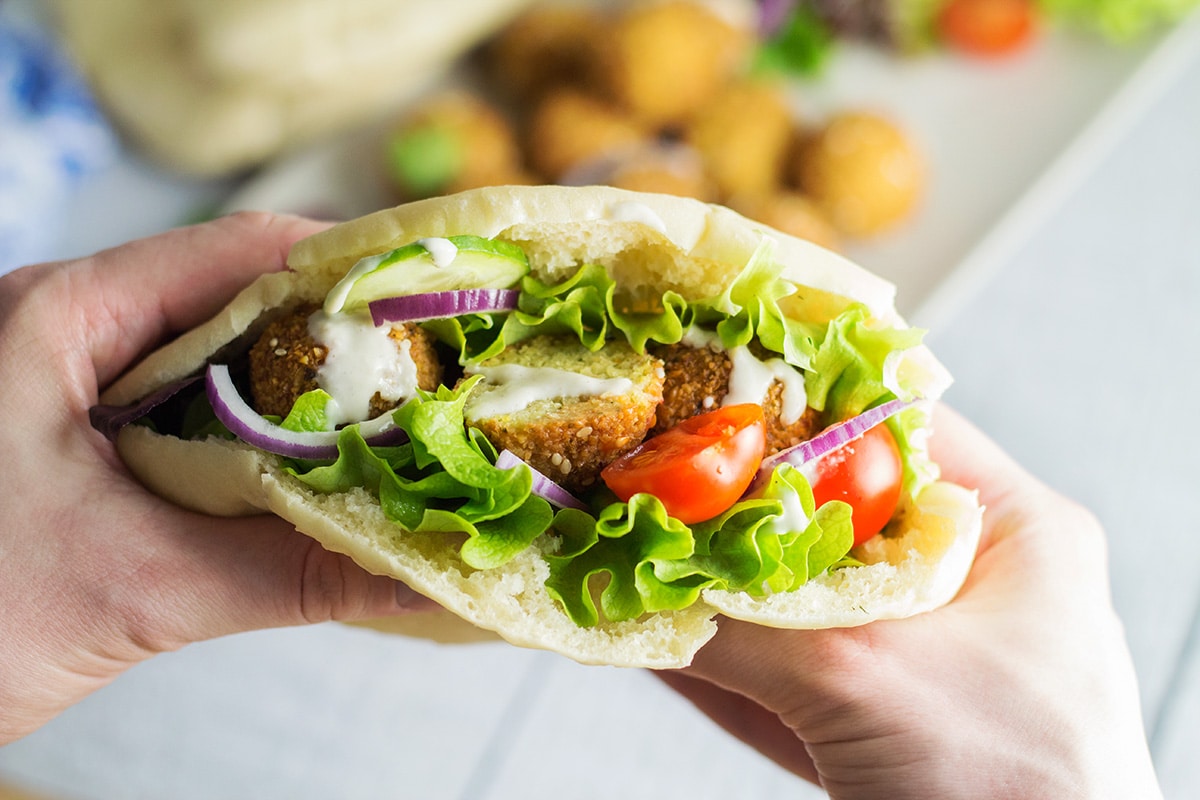 Vejetaryen mutfağının gözdesi: Falafel tarifi