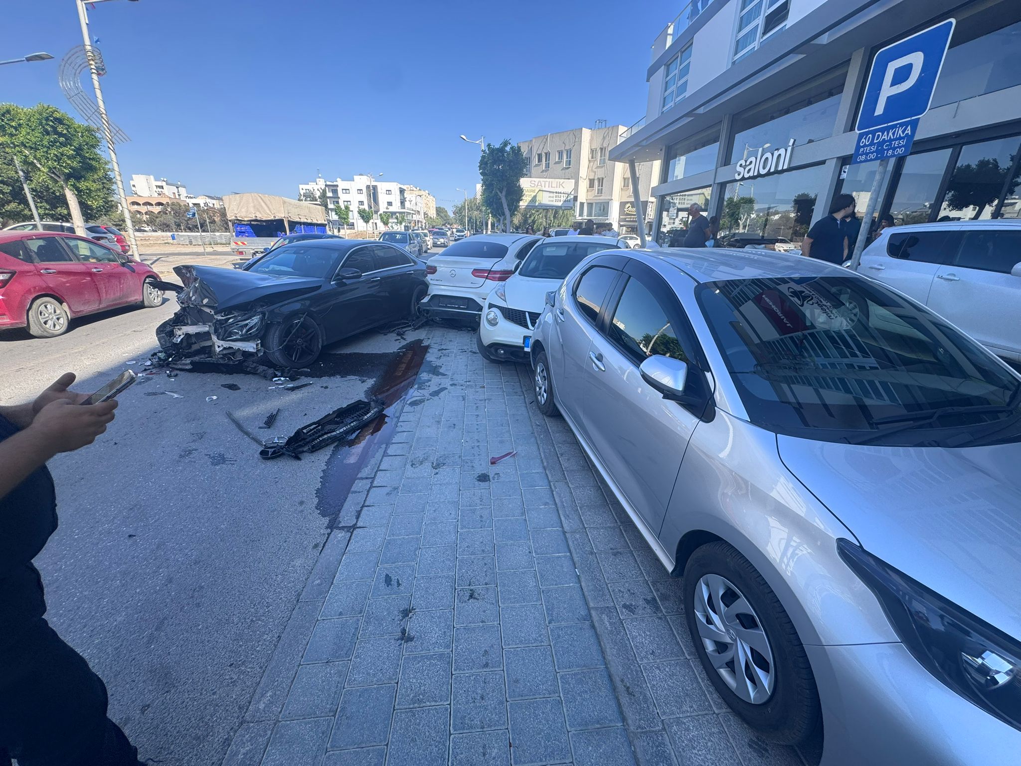 Gönyeli'de zincirleme trafik kazası