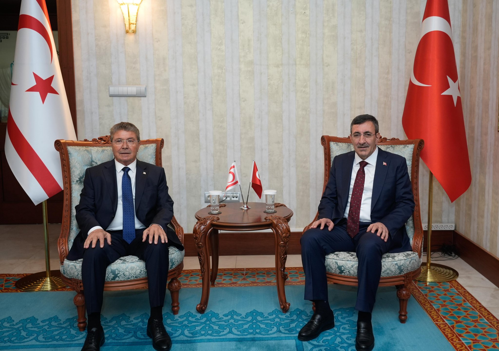 Başbakan Üstel, Cevdet Yılmaz ile biraraya geldi