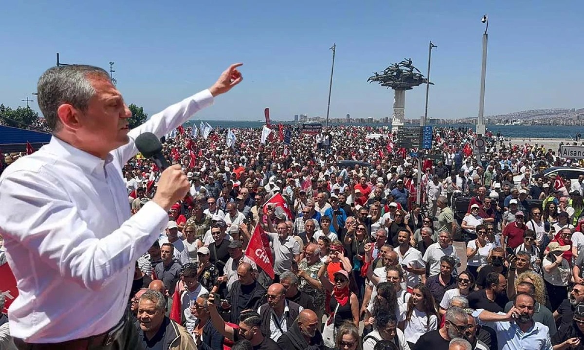 Özel'den Kılıçdaroğlu'na seçim çağrısı: İki milyon CHP'liye soralım, kazanırsan elini öpeceğim
