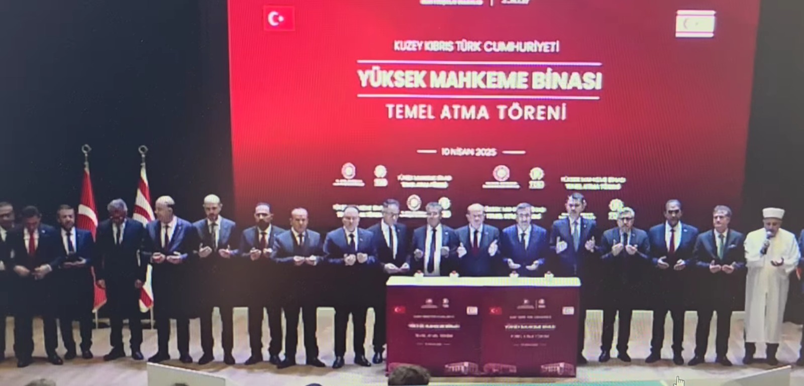 "Adalet sarayının temeli, laiklik eylemine inat dualarla atıldı”