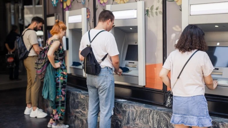 Avrupa’da ATM'den para çekme işlemi değişiyor