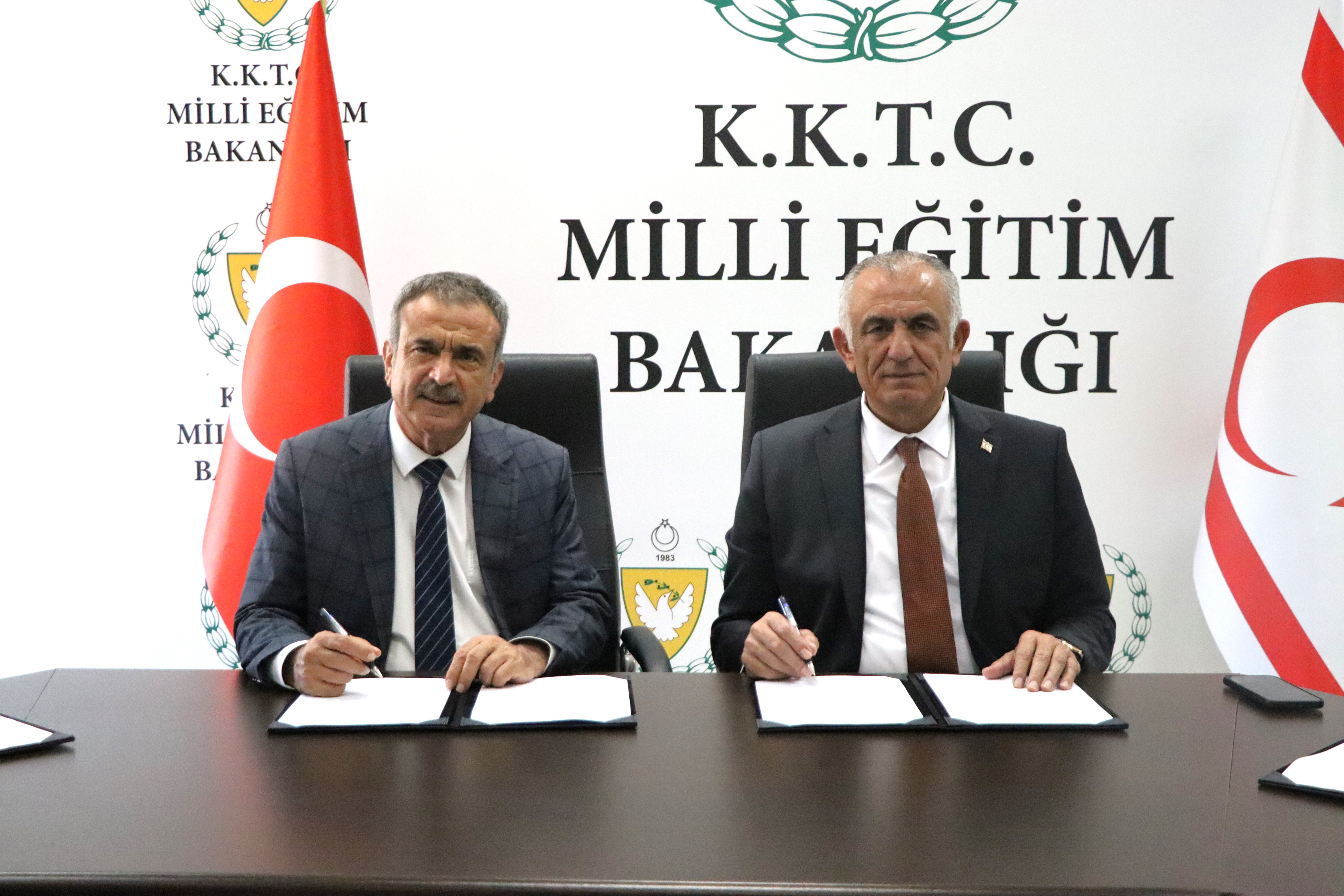 Eğitim Bakanlığı ve Gazimağusa Belediyesi arasında işbirliği protokolü...