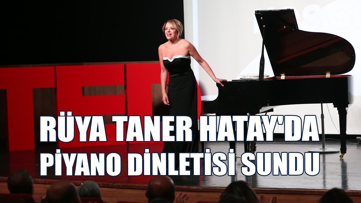 KKTC'li Piyanistin Performansı İzleyenlerden Alkış Aldı