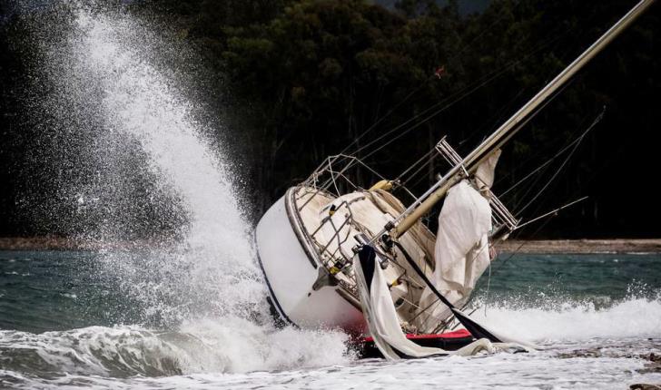 İsrail’den yola çıkan yelkenli Baf açıklarında kayboldu