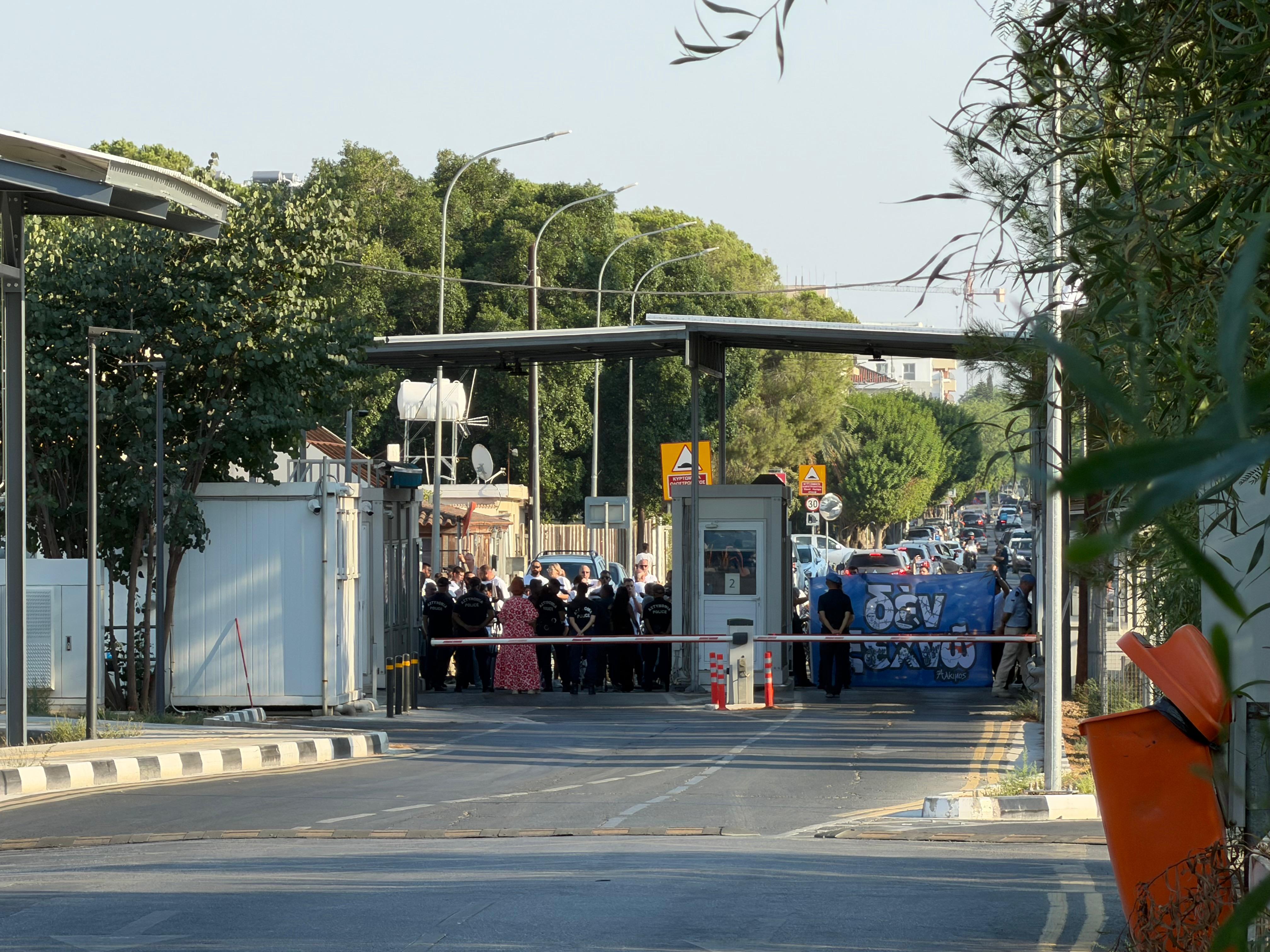 Metehan ve Lokmacı'da geçişler kısa süreliğine durdu