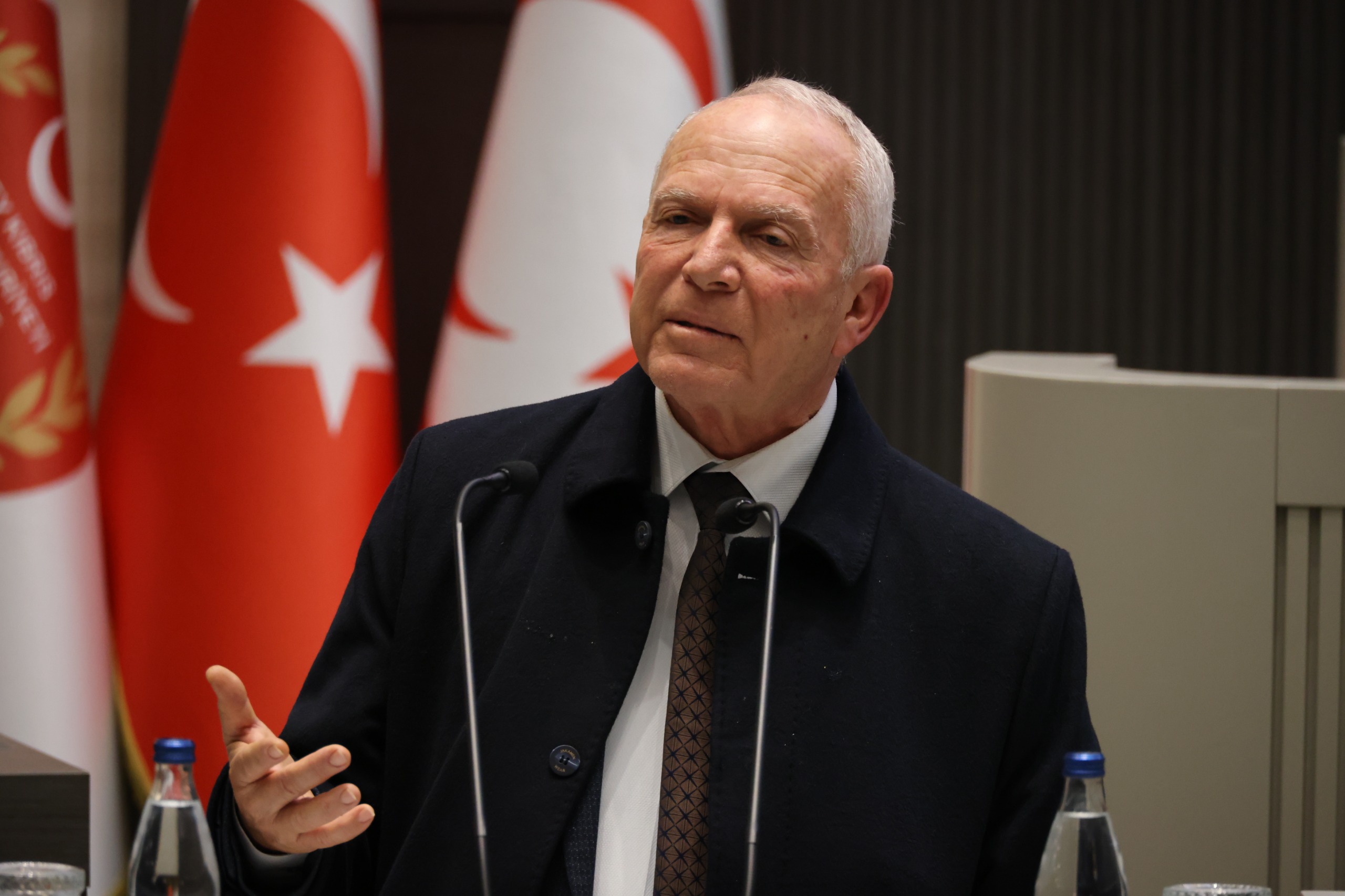 Töre: Ağır hareketler ve aşağılayıcı sözler hoş değil